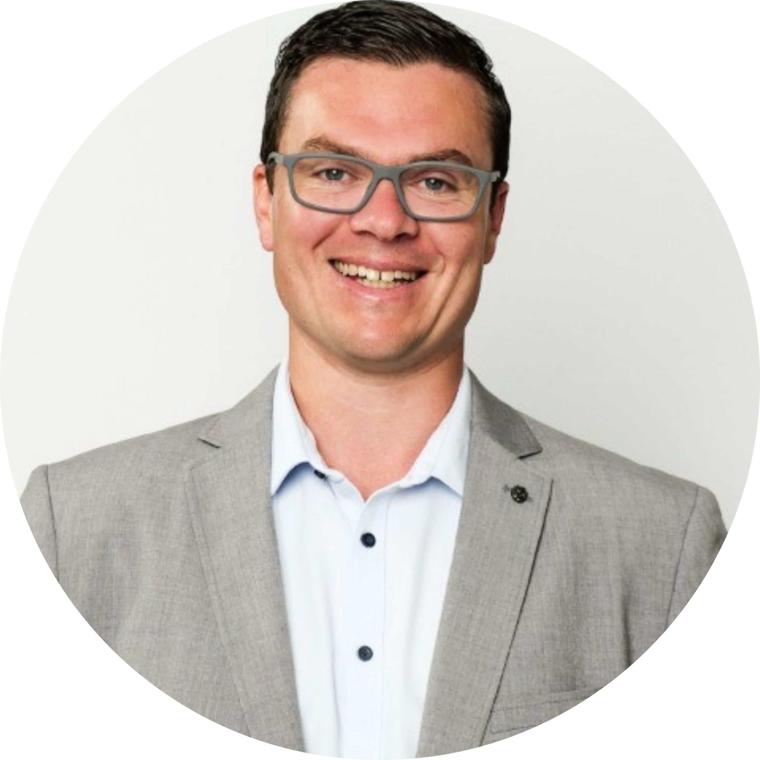 Hayden-Slee-Headshot-Circle